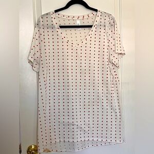 LuLaRoe XL long T short sleeve red polka dots on white
